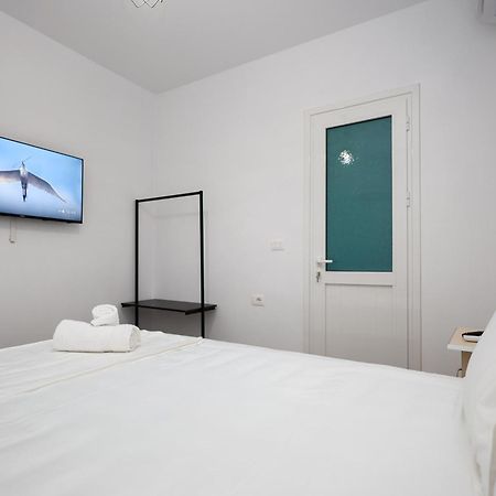 Guesthouse Noke 베라트 외부 사진
