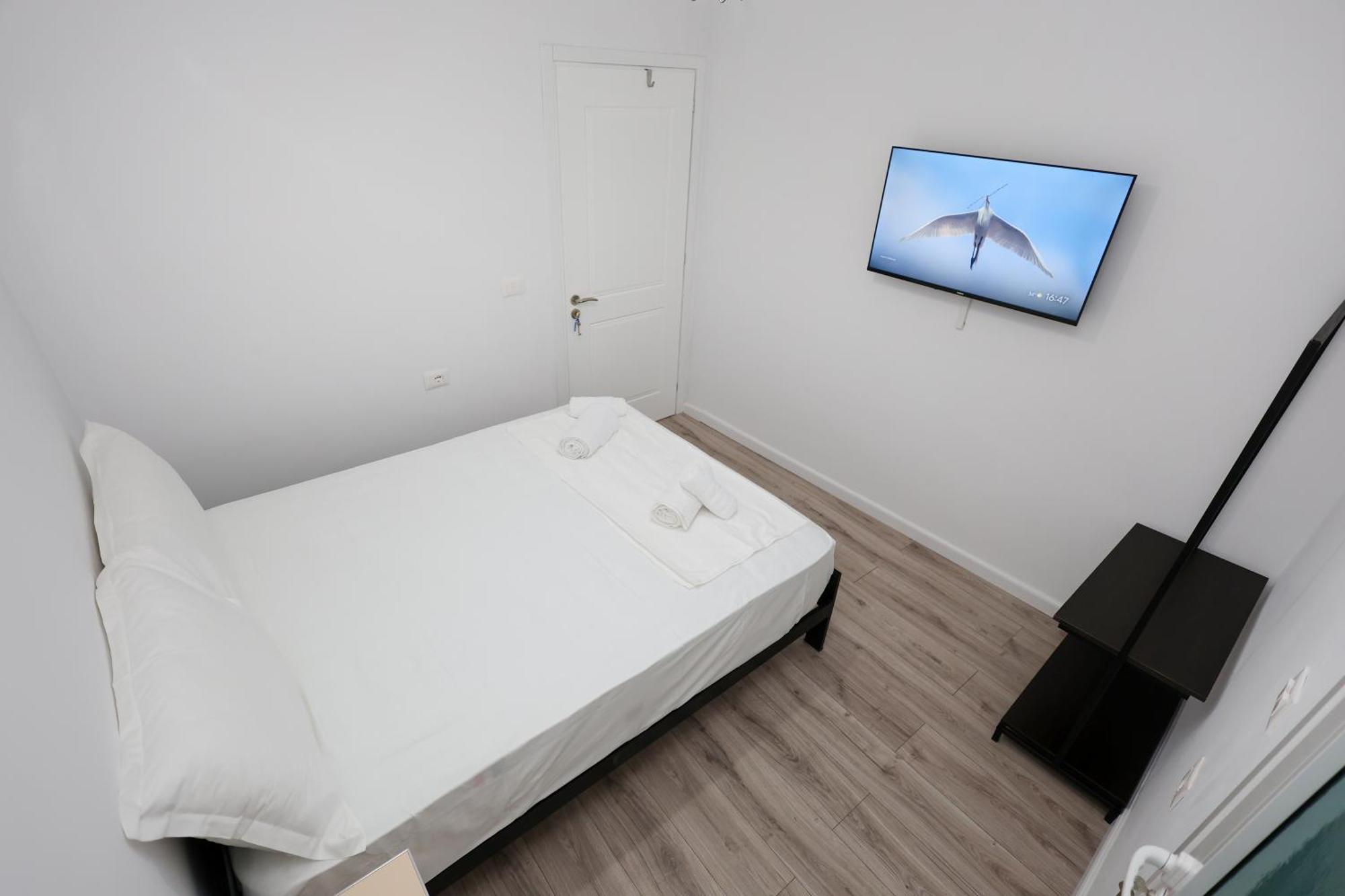Guesthouse Noke 베라트 외부 사진
