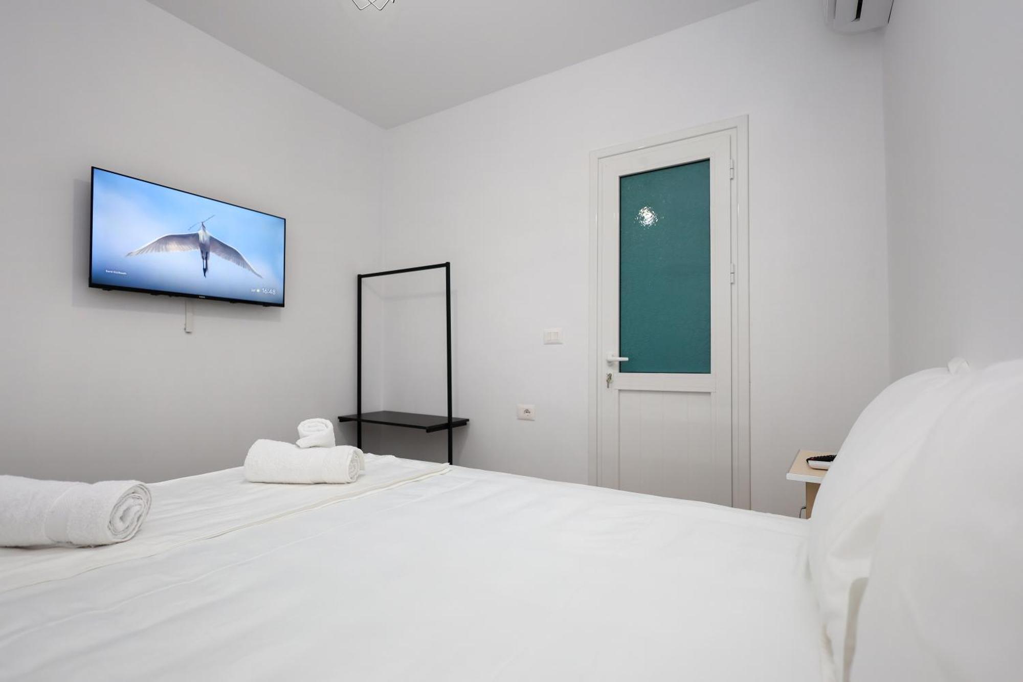 Guesthouse Noke 베라트 외부 사진