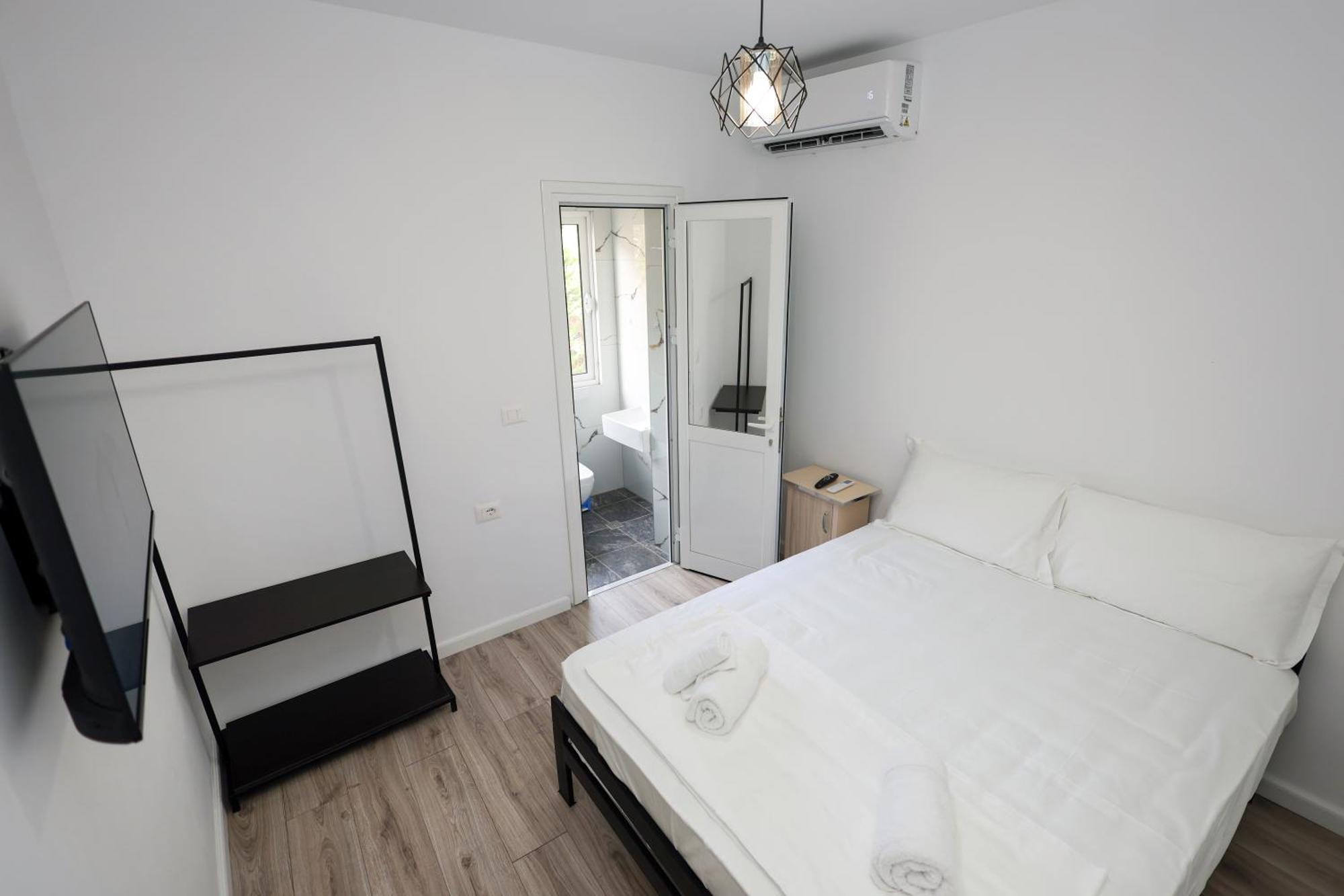 Guesthouse Noke 베라트 외부 사진