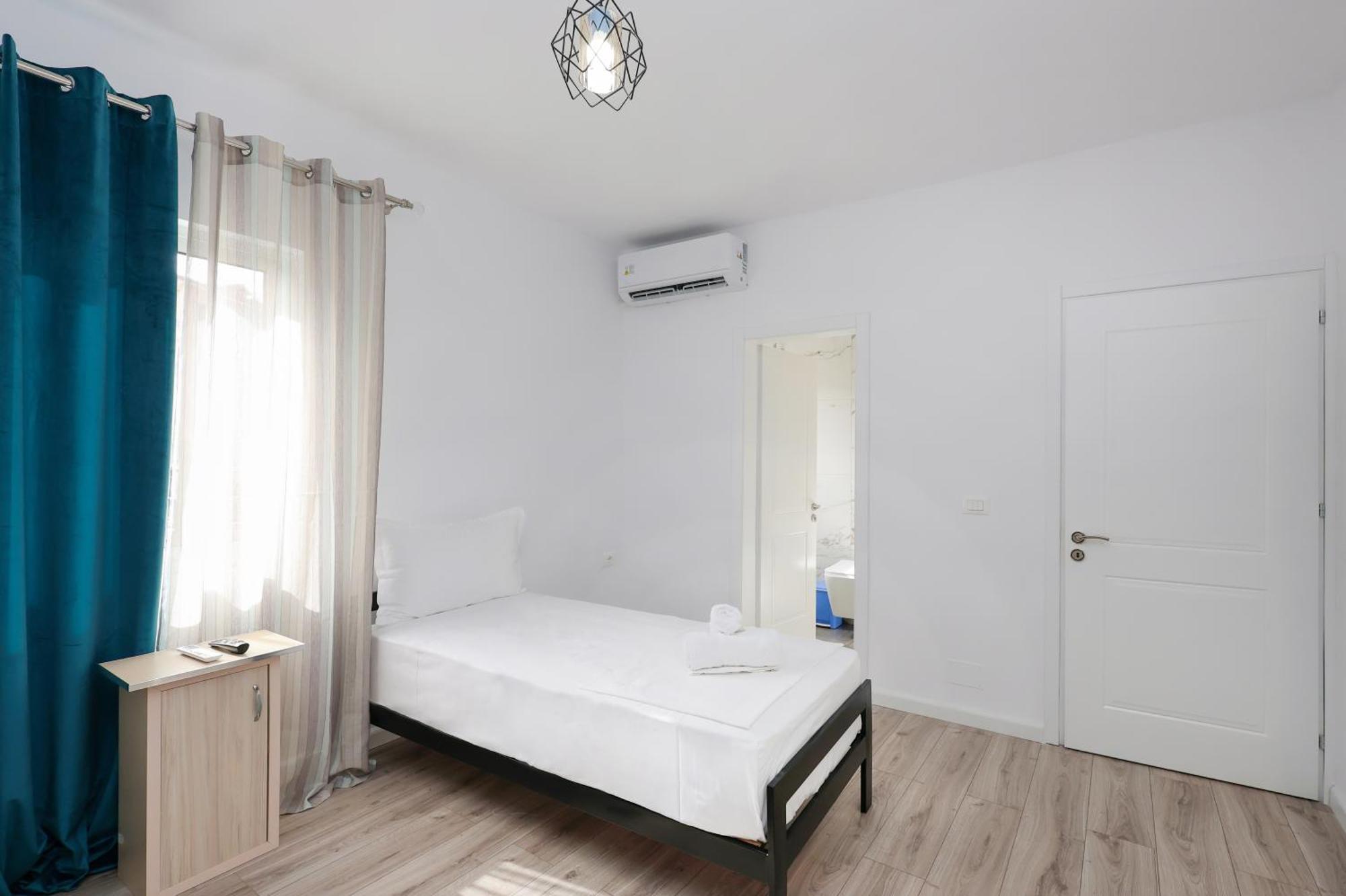 Guesthouse Noke 베라트 외부 사진