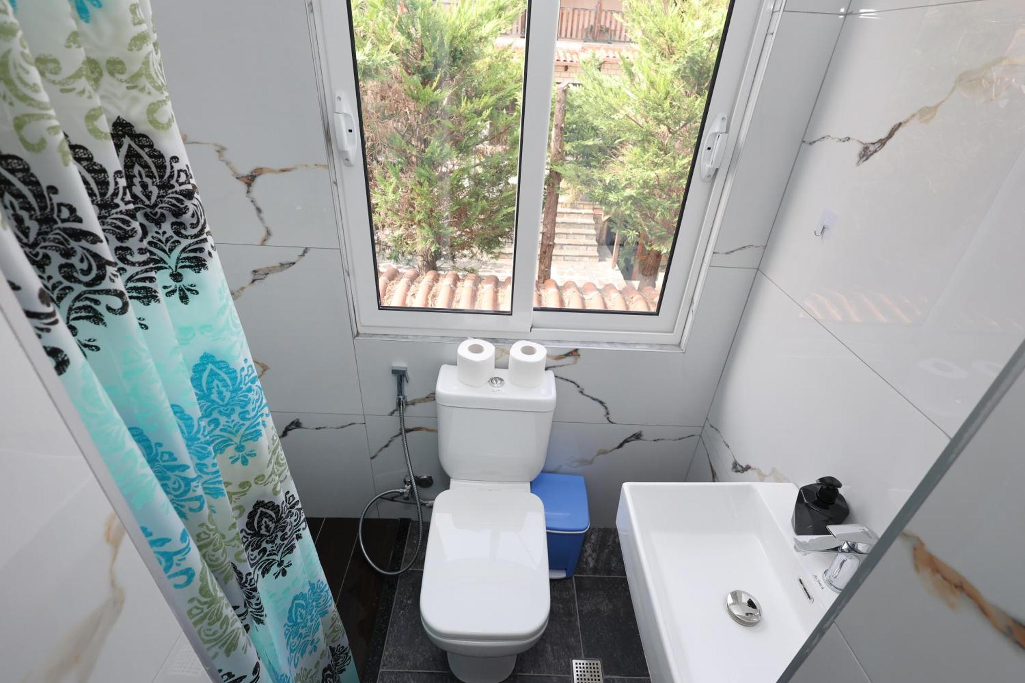 Guesthouse Noke 베라트 외부 사진